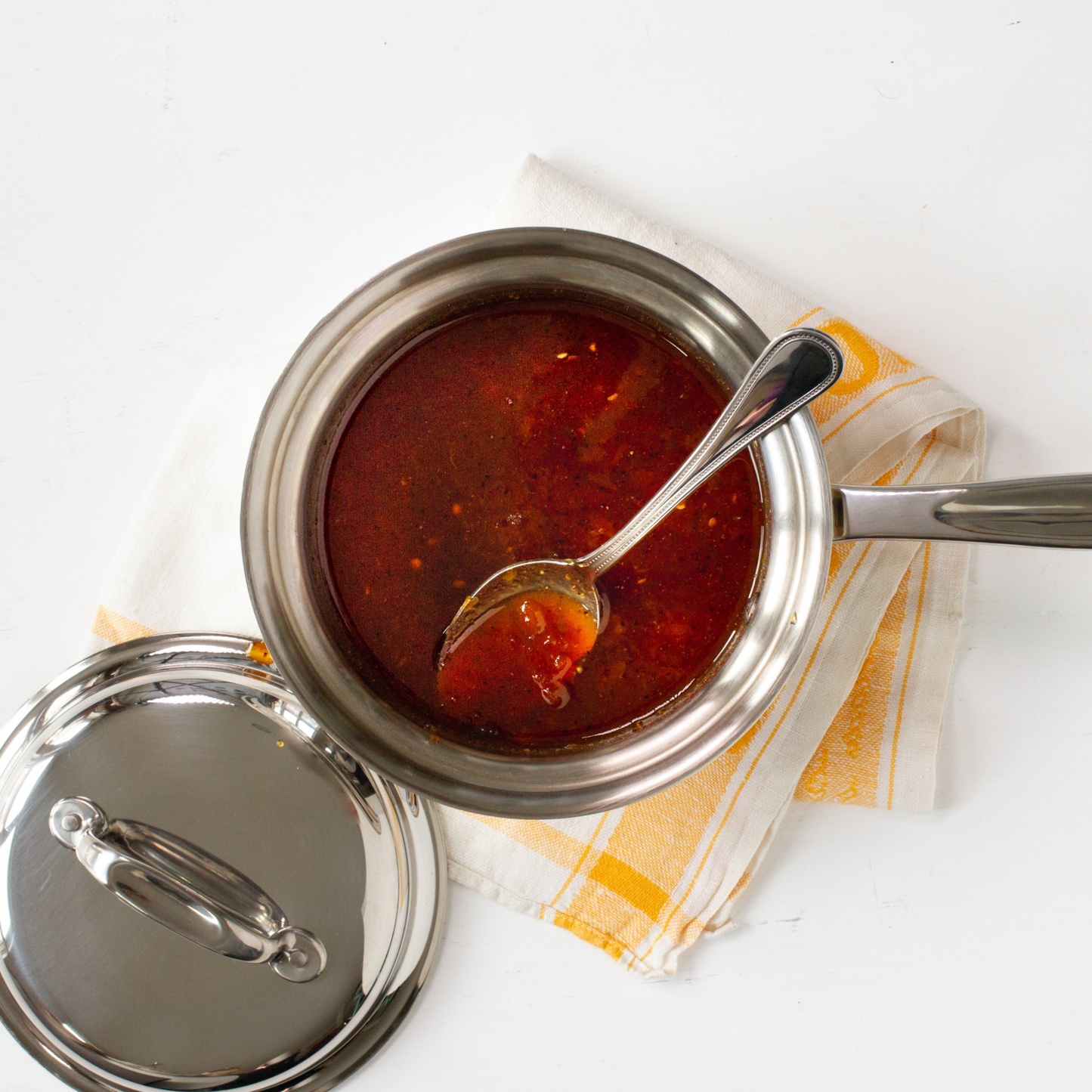 2 Quart Saucepan with Cover for Versatile Cooking